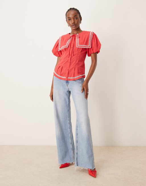 Neon Rose Blusa aderente rossa con colletto oversize alla