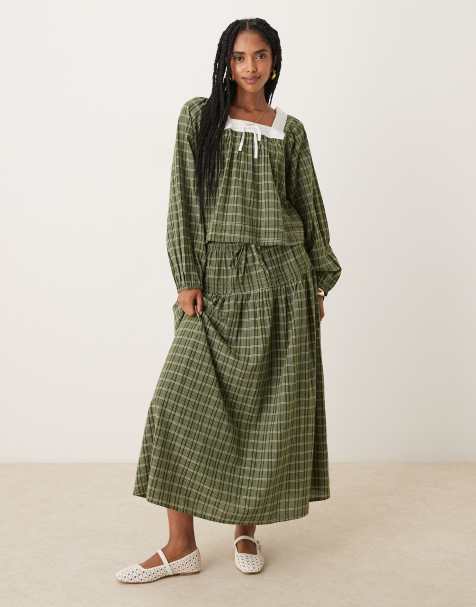 Neon Rose check co-ord in green - view 1