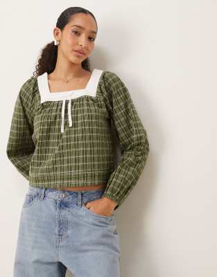 Neon Rose Neon Rose check square collar balloon sleeve blouse in green-Neutral