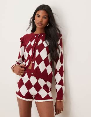 collar detail harlequin argyle cardigan in burgundy-Red