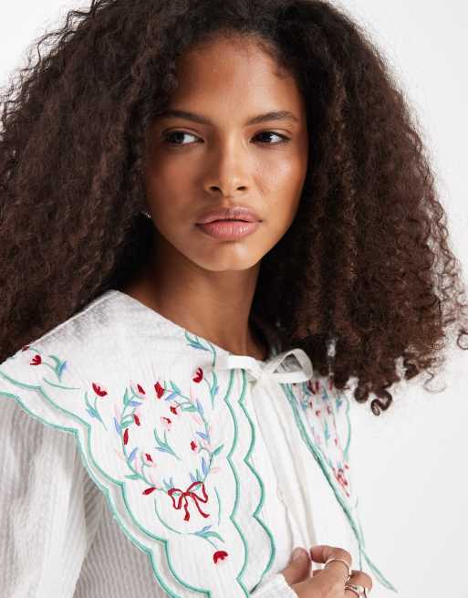 Neon Rose floral collared long sleeve button up blouse in white, 3 of 4