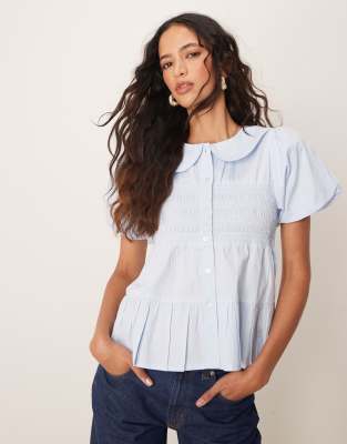 Neon Rose - Gesmokte Bluse in Hellblau mit Puffärmeln