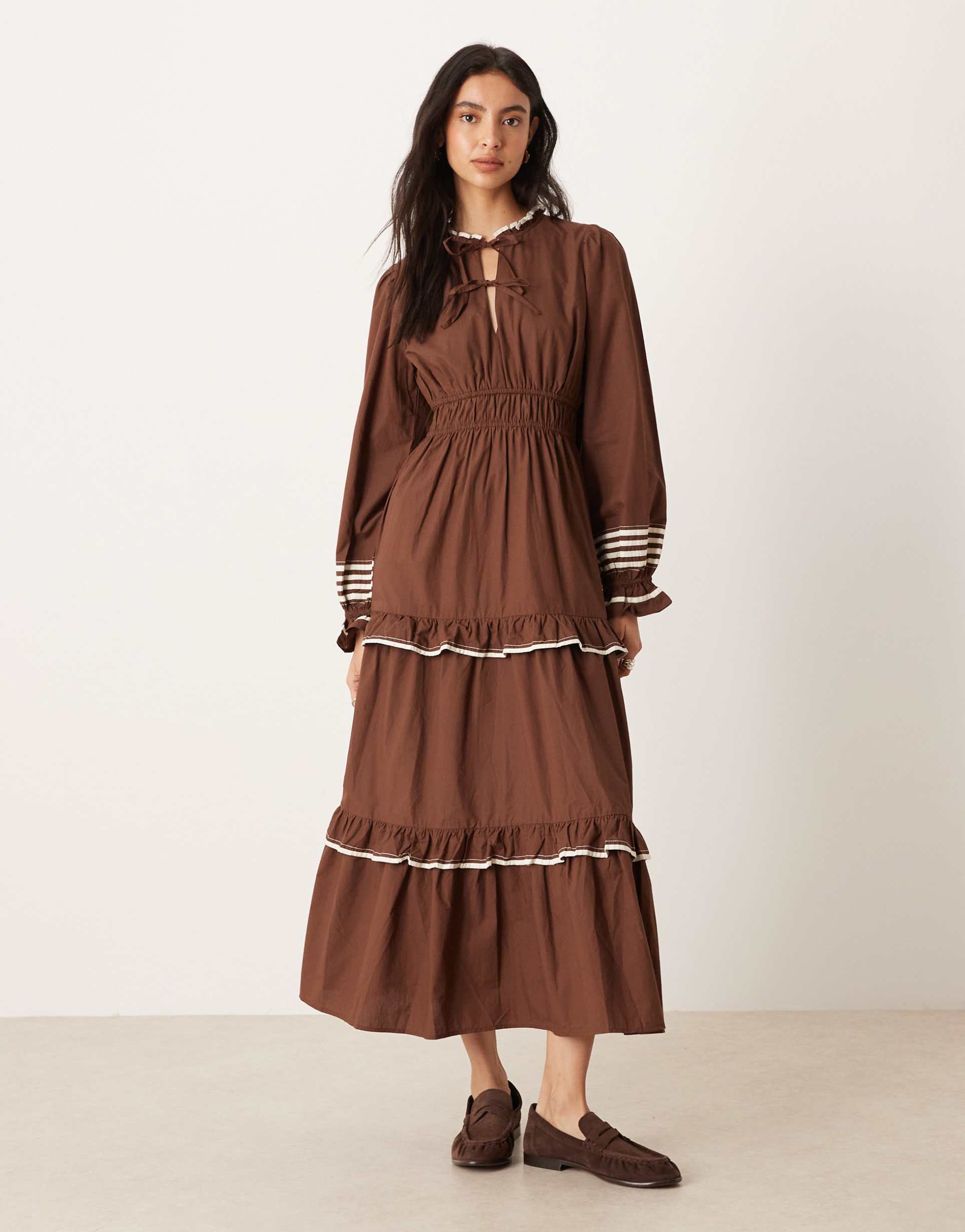 neon rose high collared tie detail midaxi tiered dress in brown