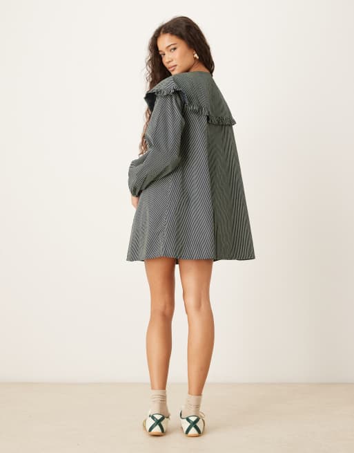 Neon Rose - Marineblå og gul oversized kjole med krave og striber, 3 af 4