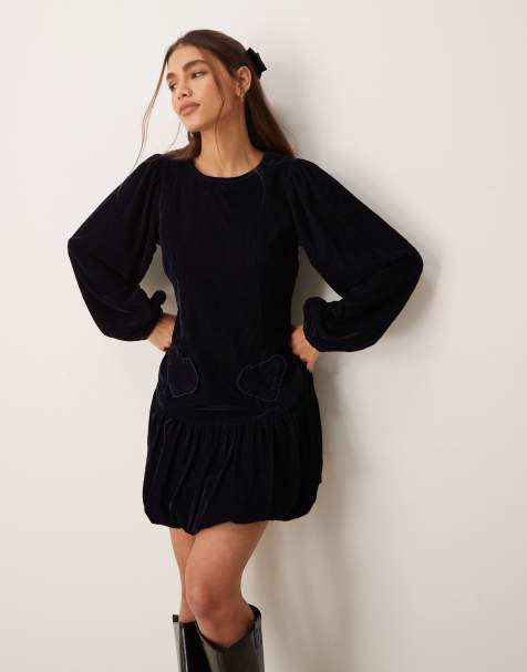 Neon Rose – Minikleid aus Samt in Marineblau mit Herzdetails - view 1
