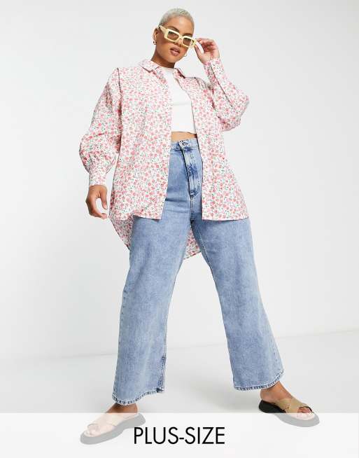 Neon Rose Plus - Oversized dad overhemd met fijne bloemenprint in roze