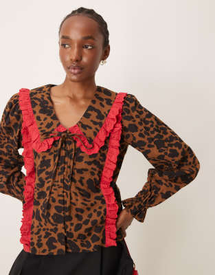 tie front blouse with ruffle collar in leopard print-Brown