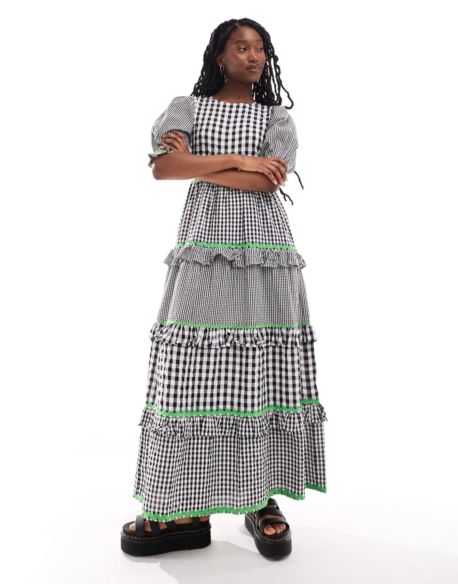 neon rose tiered puff sleeve gingham midi dress in black