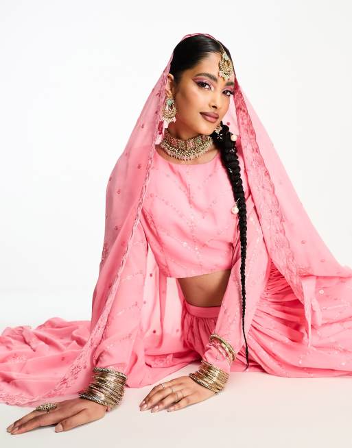 Nesavaali - Lehenga-dupatta in beigeroze