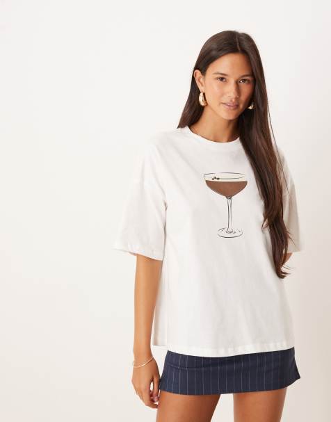 Never Fully Dressed – Biały T-shirt z nadrukiem espresso martini - view 1