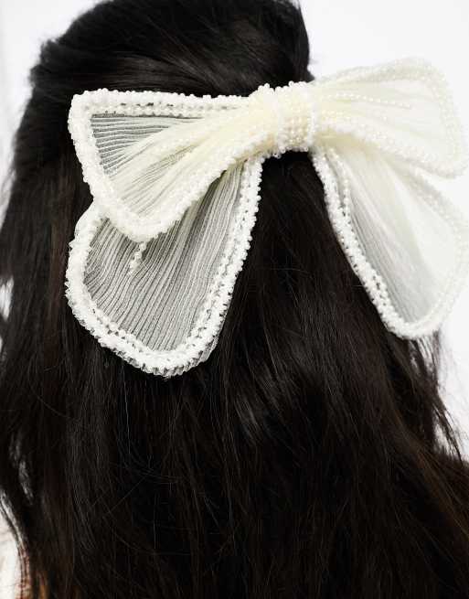 Never Fully Dressed Bridal pearl bow hairclip in ivory, 2 of 4