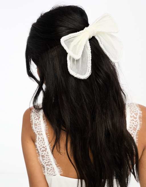 Never Fully Dressed Bridal pearl bow hairclip in ivory, 4 of 4