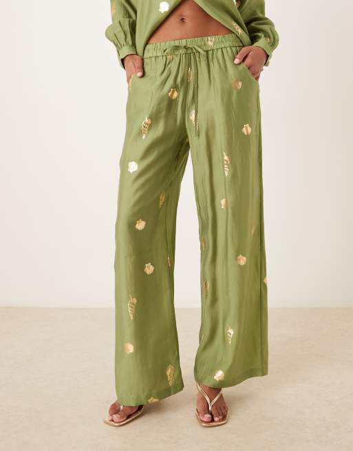 Never Fully Dressed - Broek met wijde pijpen en schelpjes van goudfolie in kaki, deel van co-ord set, 4 van 5