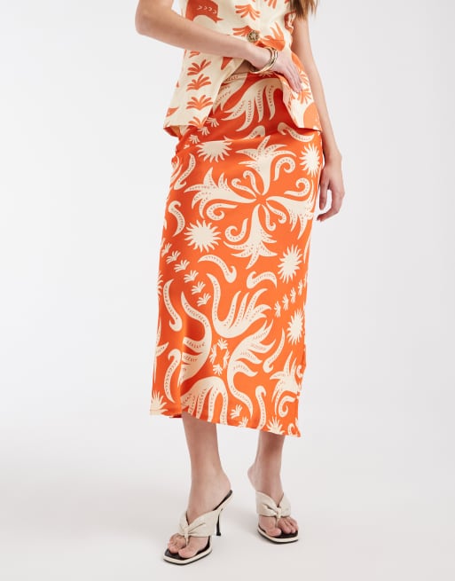 Never Fully Dressed – Cairo Dorris – Maxirock aus Satin in Orange mit Sonnen-Print, Kombiteil, 5 von 7