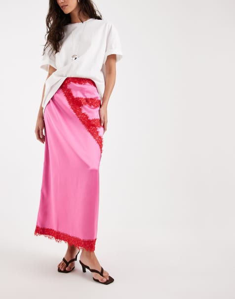 Never Fully Dressed - Co-ord set van hoogsluitende top en maxirok met kanten afwerking in roze en rood - view 1