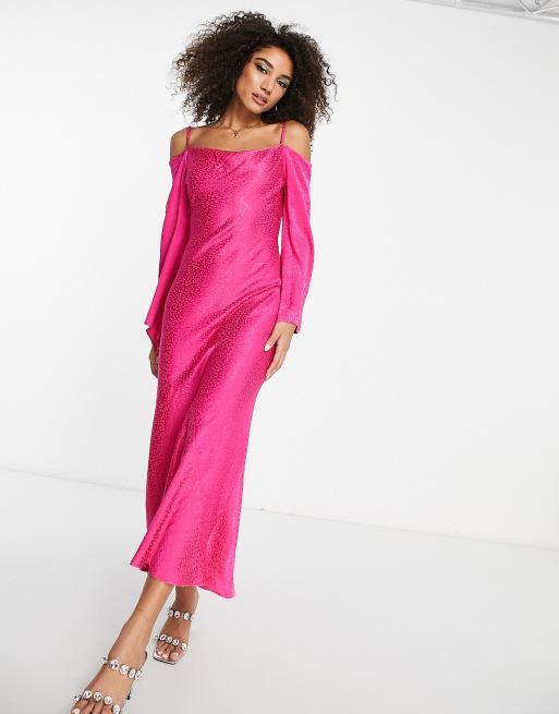 https://images.asos-media.com/products/never-fully-dressed-cold-shoulder-fluted-midaxi-dress-in-textured-pink/204160365-1-pink?$n_640w$&wid=513&fit=constrain