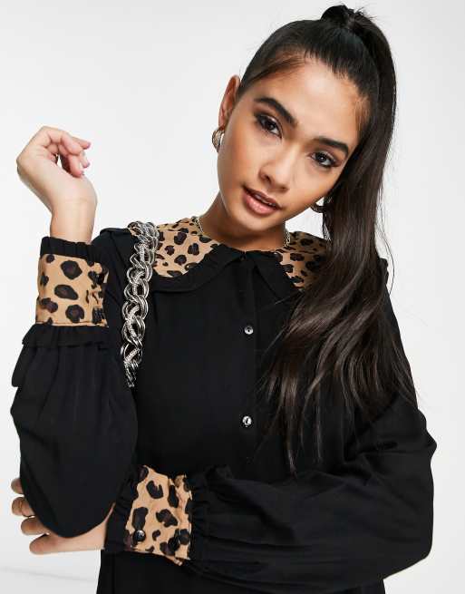 Black sweater outlet with leopard collar