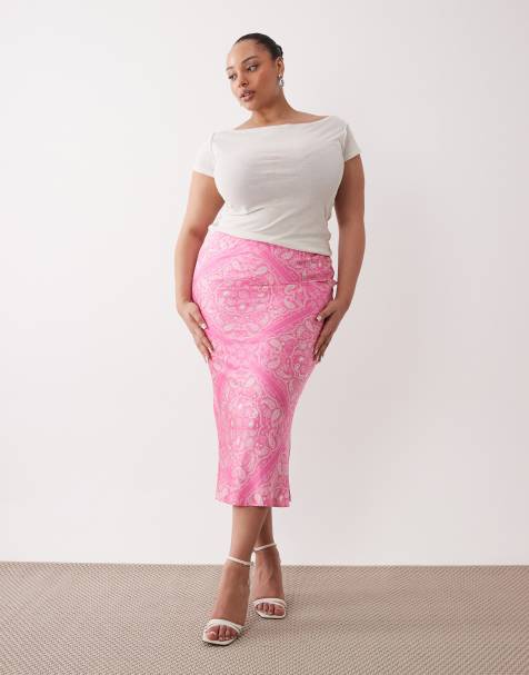 Never Fully Dressed Curve – Dorris – Różowa satynowa spódnica maxi we wzór paisley, część zestawu - view 1