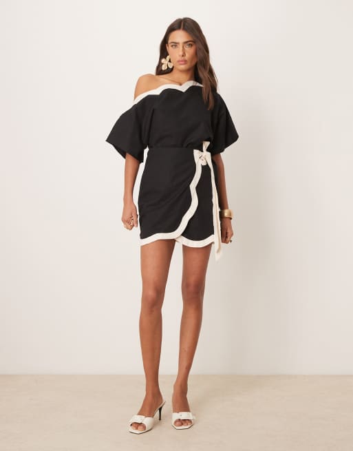 Never Fully Dressed – Czarna spódnica mini z kontrastową lamówką, część zestawu, 5 z 5