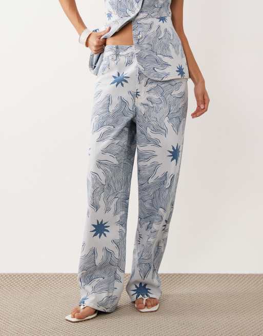Never Fully Dressed Ellie denim twill byxset i blått soleil-tryck, 3 av 5