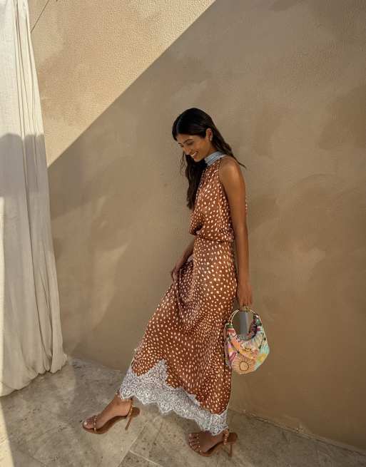 Never Fully Dressed – Fawn – Satynowy zestaw, 3 z 3