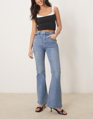 flared scallop jeans in denim-Blue