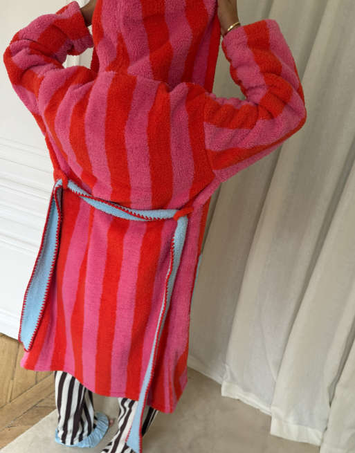Never Fully Dressed fluffy hooded belt detail pocket dressing gown in pink red stripe, 3 of 4