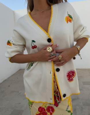 Gilet en maille à motif fruits - Crème-Blanc M