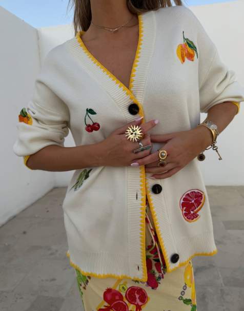 Never Fully Dressed – Kremowy dzianinowy kardigan w owoce - view 1