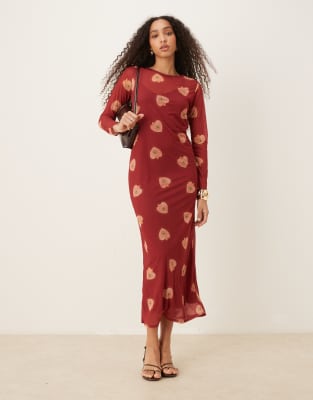 Never Fully Dressed - Langärmliges Netzstoff-Maxikleid in Burgunderrot mit Herzmuster