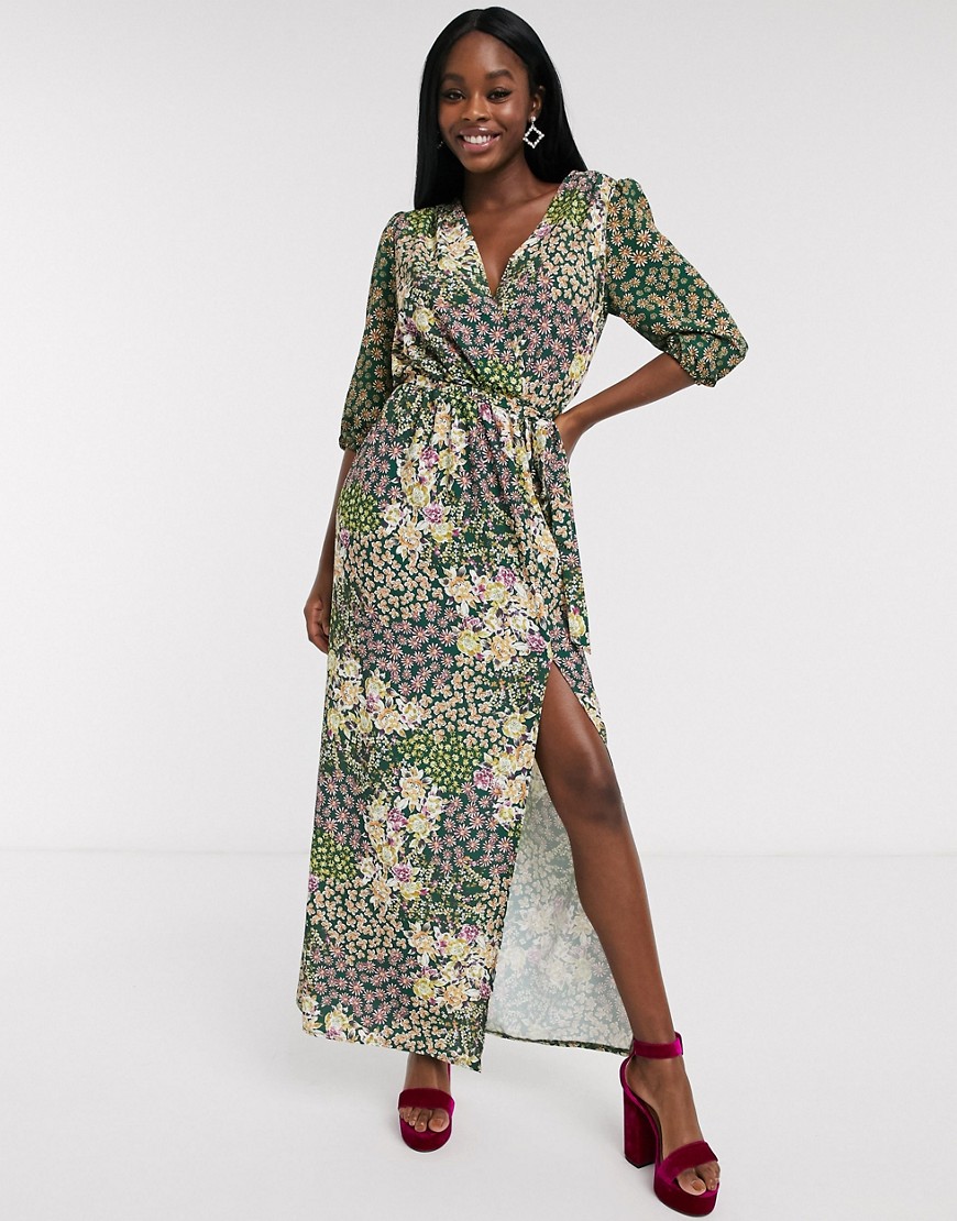 Never Fully Dressed - Lange jurk met overslag en hoge dijsplit in groen met bloemenprint-Multi