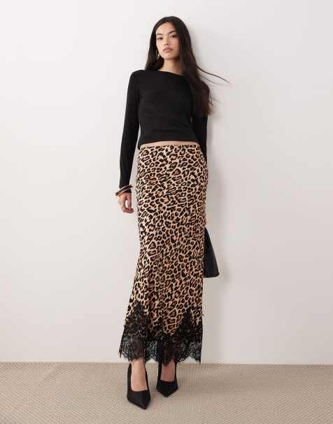 Never Fully Dressed – Leopardmönstrad midikjol i satin med spetskantad fåll - view 1