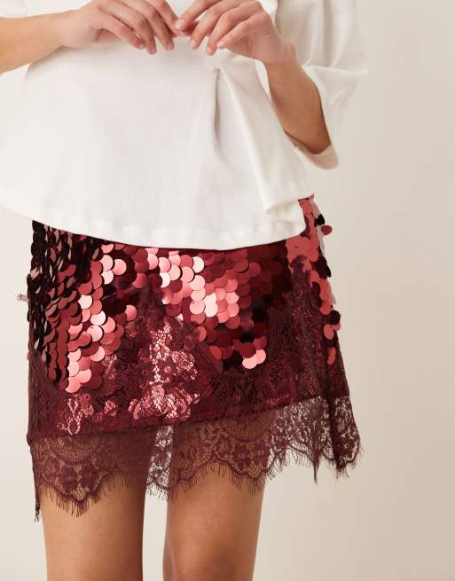 Never Fully Dressed - Maeva - Minigonna color bordeaux con paillettes grandi e finiture in pizzo, 2 di 5