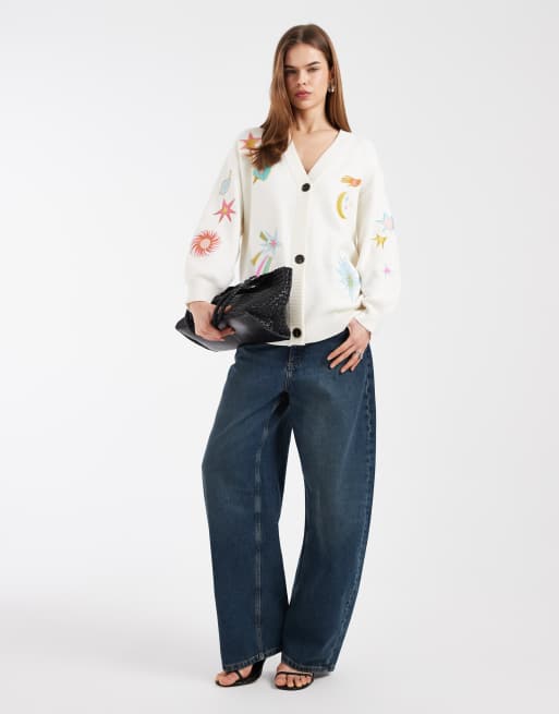 Never Fully Dressed – Martha – Gräddvit, stickad, lång kofta med broderi och knäppning, 2 av 4