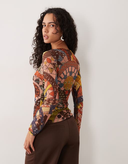Never Fully Dressed Mesh-Oberteil mit Rundhalsausschnitt, langen Ärmeln und abstraktem Print, 4 von 4