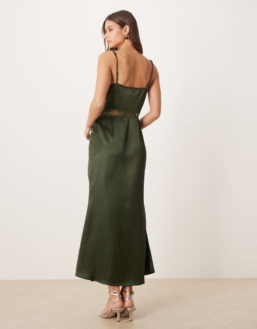 Never Fully Dressed - Mimi - Grøn slip-kjole i satin i midaxi-længde, 4 af 4
