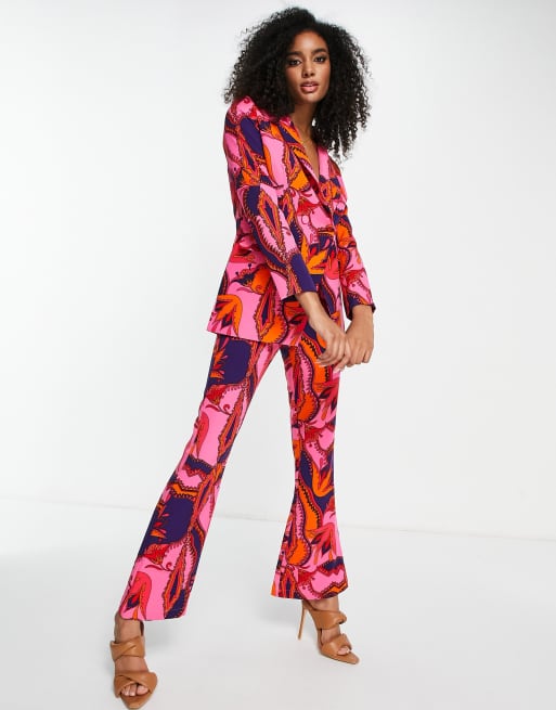 Never Fully Dressed - Coordinato con blazer sartoriale e pantaloni a zampa con stampa foxy rosa, 2 di 3