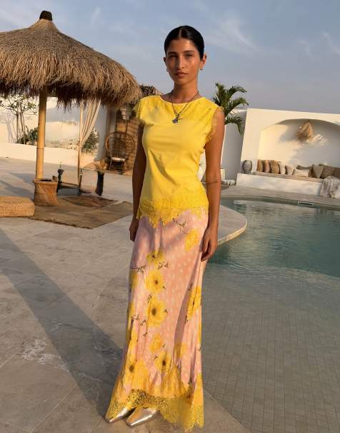 Never Fully Dressed Petite - Maeva - Gonna midi in raso rosa a pois e a fiori con finiture in pizzo - view 1