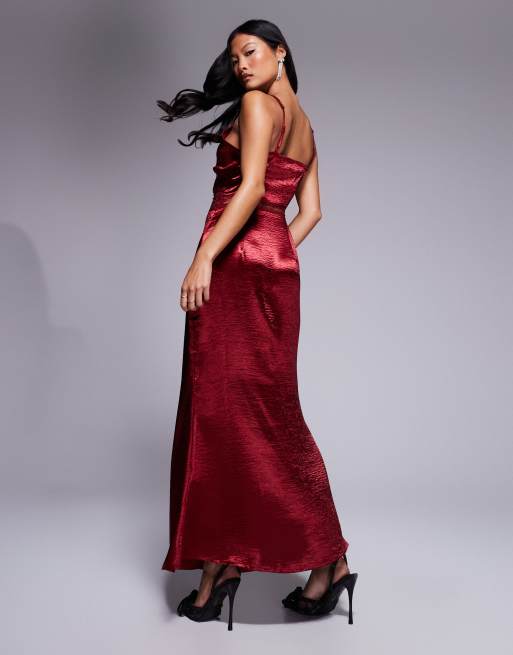 Never Fully Dressed Petite – Mimi – Oxblodsfärgad midaxiklänning med spets och utskurna detaljer, 2 av 4
