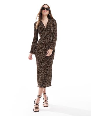 plisse midaxi dress in leopard print-Brown