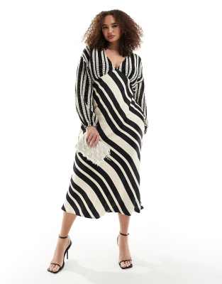 crochet balloon sleeve maxi dress in monochrome stripe-Black