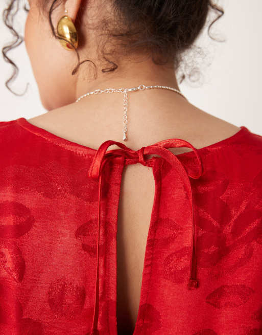 Never Fully Dressed Plus embossed satin midaxi dress in red, 3 of 4