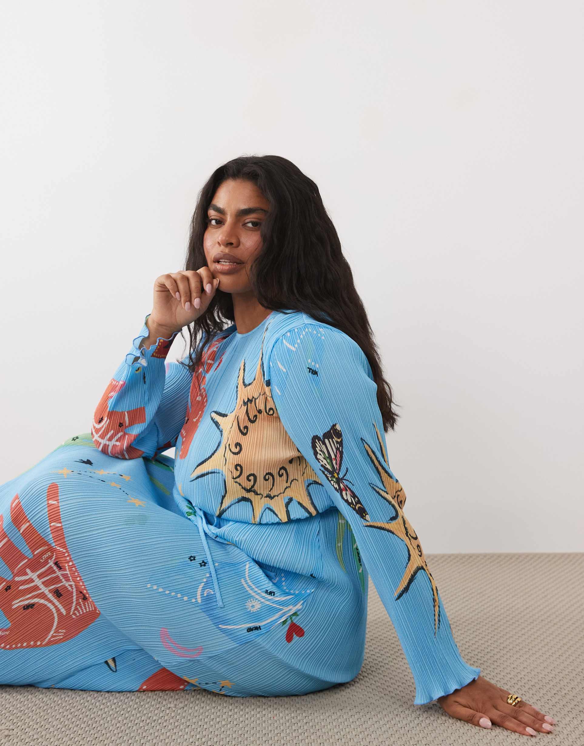 never fully dressed plus gaia plisse long sleeve midi dress in celestial blue print
