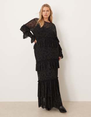 Never Fully Dressed Plus - Maxikleid aus Ausbrennersamt in Schwarz mit Rüschen und Sternmuster