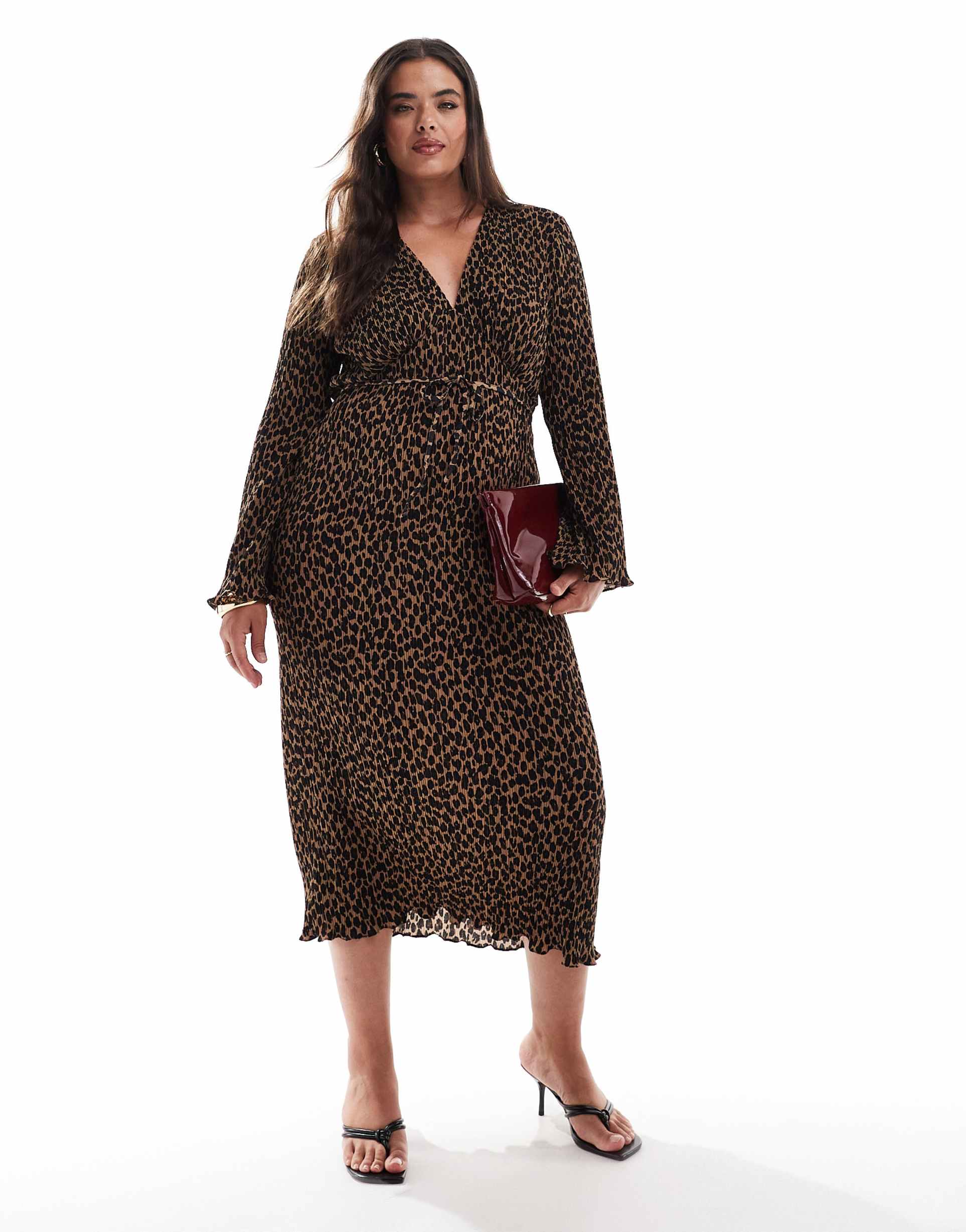 never fully dressed plus plisse midaxi dress in leopard print