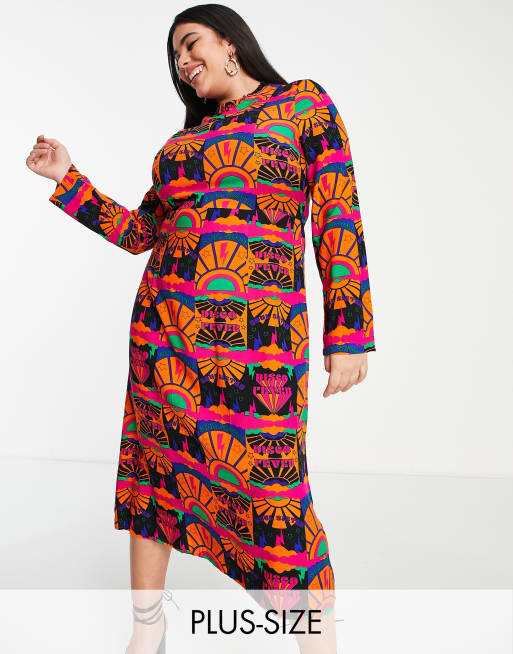 Never Fully Dressed Plus - Robe rétro longue avec col volanté et imprimé disco groove