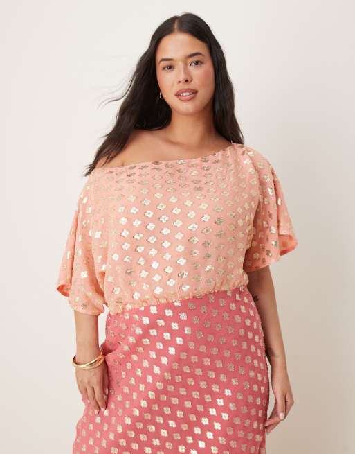 Never Fully Dressed Plus Tilly off shoulder metallic maxi dress in contrast pink, 2 of 4