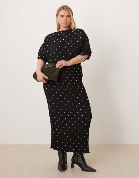 Never Fully Dressed Plus Tilly off shoulder plisse maxi dress in black and gold - view 1
