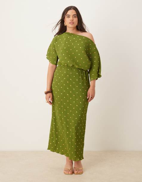 Never Fully Dressed Plus Tilly plisse off shoulder midaxi dress in olive