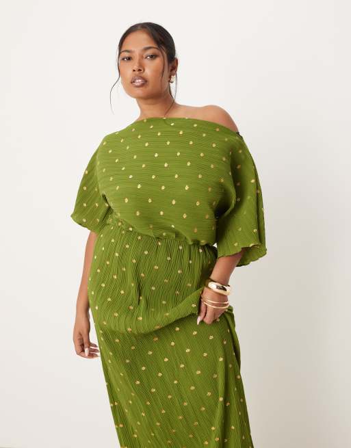 Never Fully Dressed Plus - Tilly - Vestito lungo plissé verde con spalle scoperte, 2 di 4